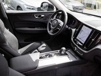 Volvo XC60 B5 AWD - SUV/Off-road - Grau - Gebrauchtwagen - Bild 3