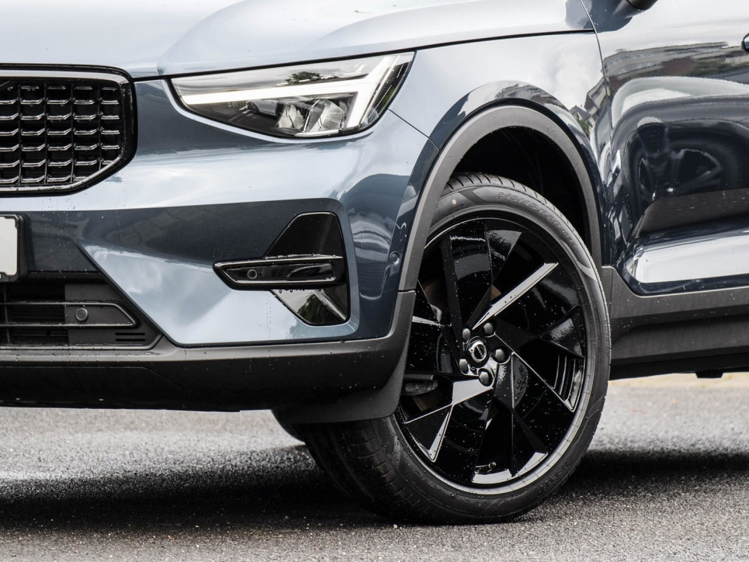 Volvo XC40 B3 - SUV/Off-road - Blau - Gebrauchtwagen - Bild 6