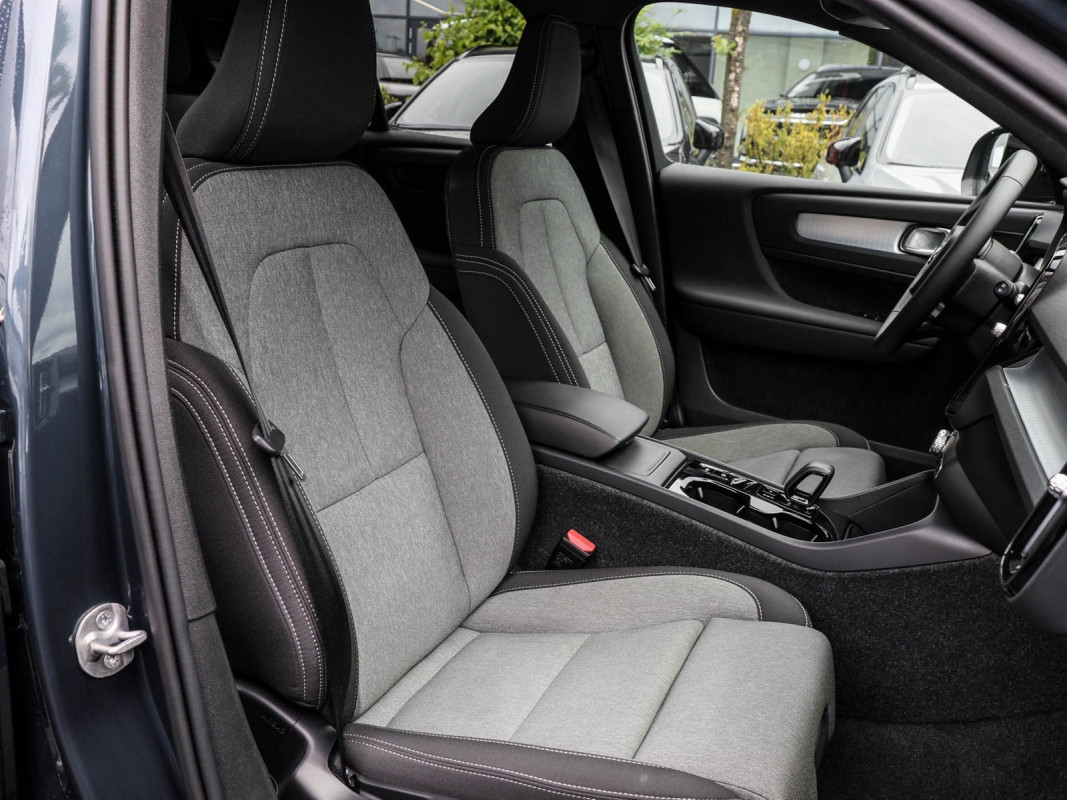 Volvo XC40 B3 - SUV/Off-road - Blau - Gebrauchtwagen - Bild 7