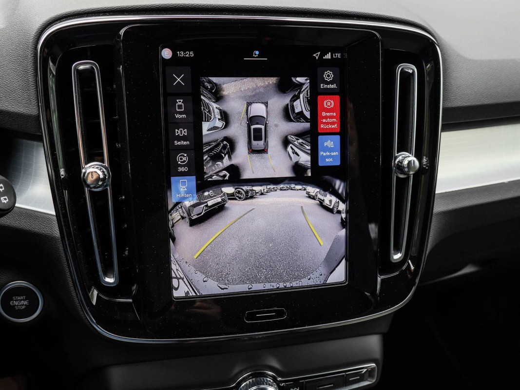 Volvo XC40 B3 - SUV/Off-road - Blau - Gebrauchtwagen - Bild 12