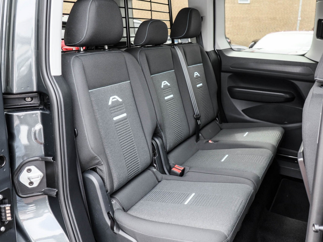 Ford Tourneo Connect - Van/Minibus - Grau - Gebrauchtwagen - Bild 5