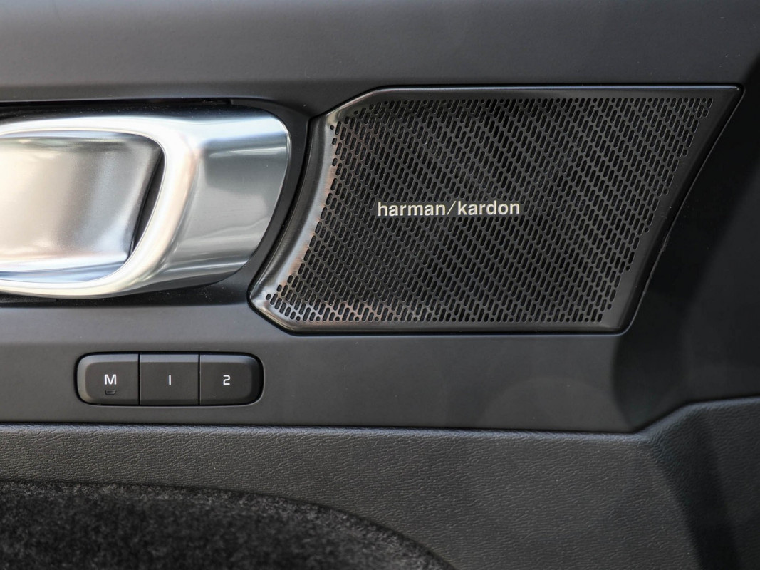 Volvo C40 Recharge - SUV/Off-road - Schwarz - Gebrauchtwagen - Bild 15