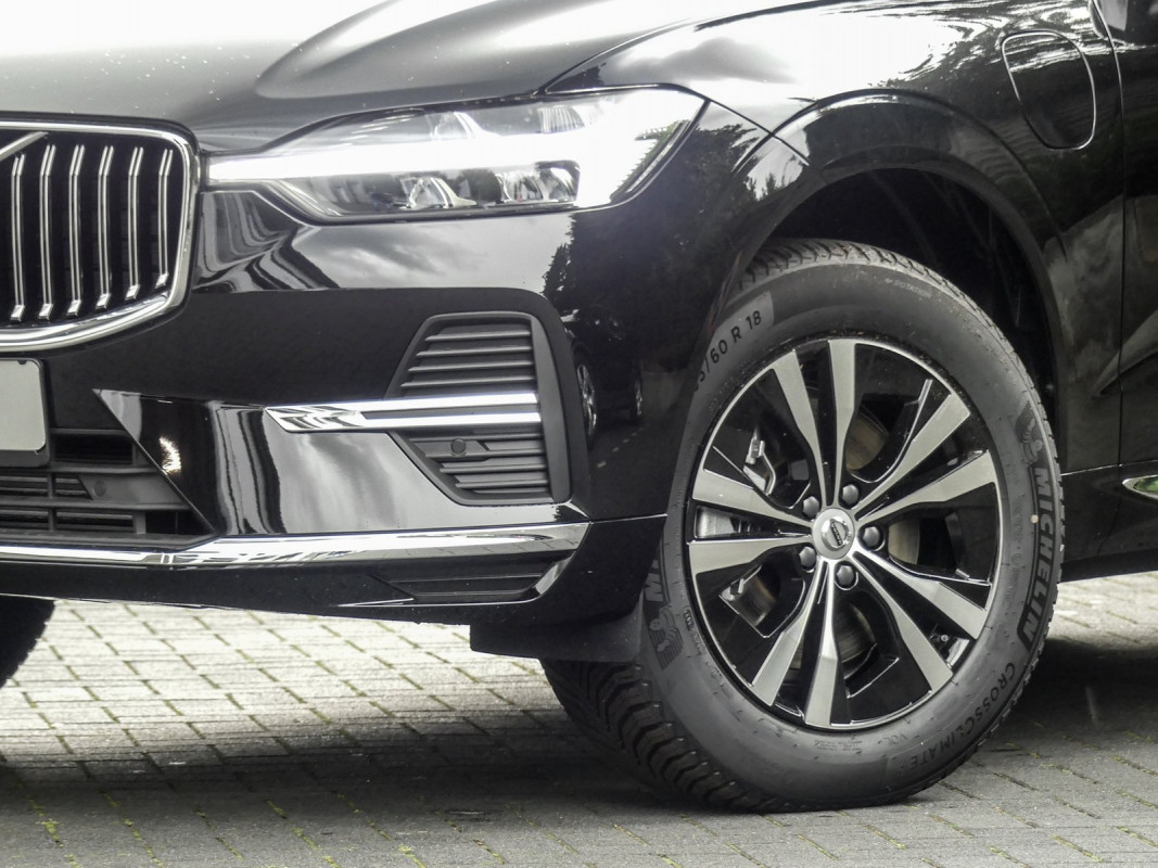 Volvo XC60 T6 - SUV/Off-road - Schwarz - Gebrauchtwagen - Bild 6