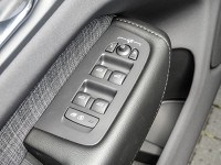 Volvo XC60 T6 - SUV/Off-road - Schwarz - Gebrauchtwagen - Bild 13