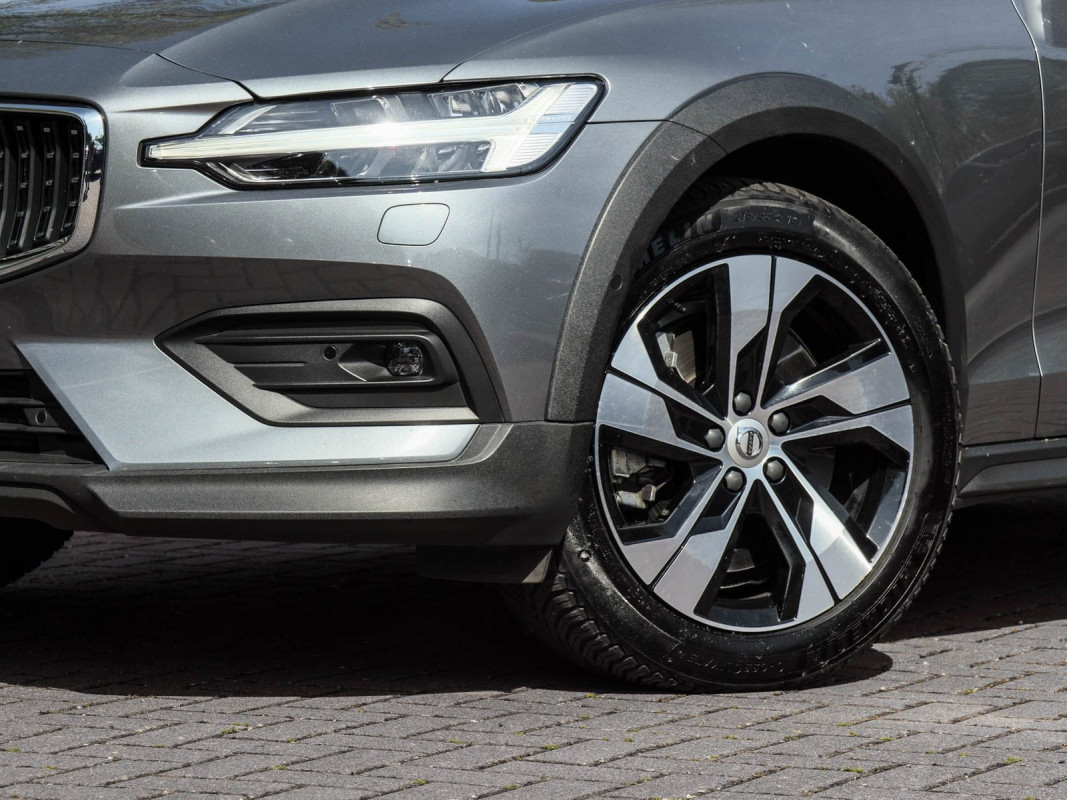 Volvo V60 CC B5 - Kombi - Grau - Gebrauchtwagen - Bild 6