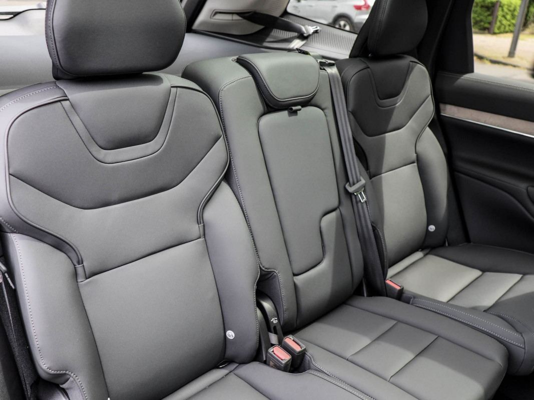 Volvo EX90 Plus - SUV/Off-road - Schwarz - Gebrauchtwagen - Bild 5