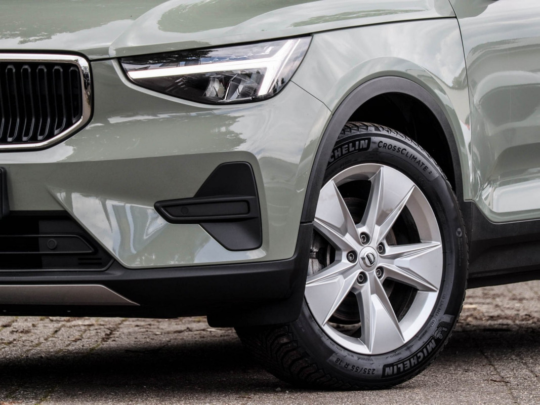 Volvo XC40 B3 - SUV/Off-road - Grün - Gebrauchtwagen - Bild 6