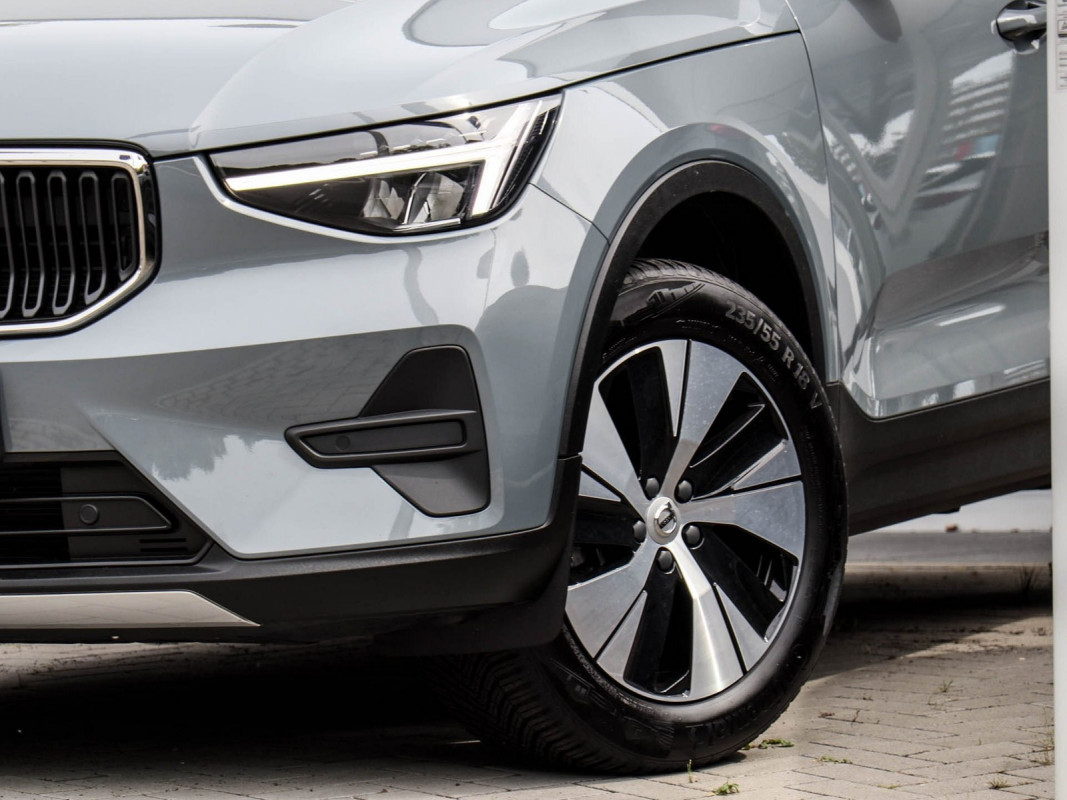 Volvo XC40 B3 (B) - SUV/Off-road - Grau - Gebrauchtwagen - Bild 6
