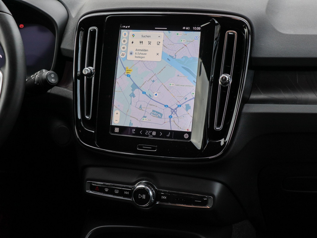 Volvo XC40 Plus AWD Recharge Pure - SUV/Off-road - Schwarz - Gebrauchtwagen - Bild 9
