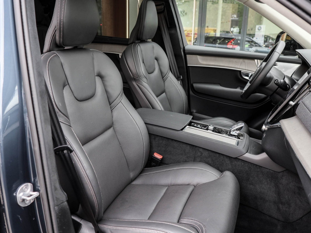 Volvo XC90 T8 AWD - SUV/Off-road - Blau - Gebrauchtwagen - Bild 7