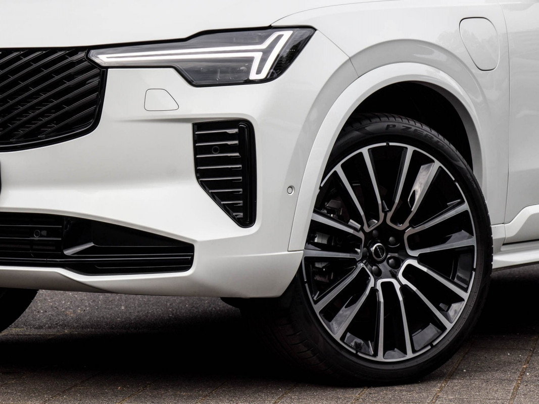 Volvo XC90 T8 AWD - SUV/Off-road - Weiss - Gebrauchtwagen - Bild 6
