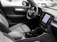 Volvo XC40 B4 - SUV/Off-road - Schwarz - Gebrauchtwagen - Bild 3