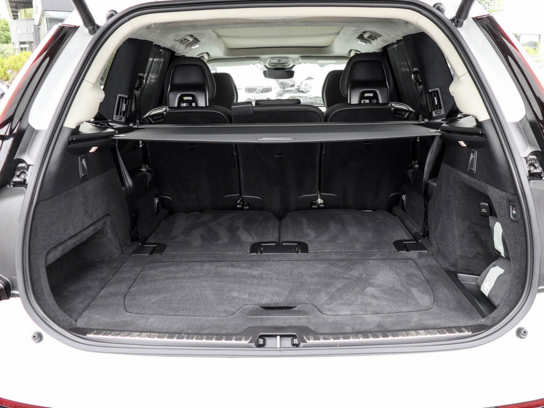 Volvo XC90 T8 AWD - SUV/Off-road - Weiss - Gebrauchtwagen - Bild 12