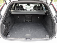 Volvo XC60 B5 AWD - SUV/Off-road - Weiss - Gebrauchtwagen - Bild 11