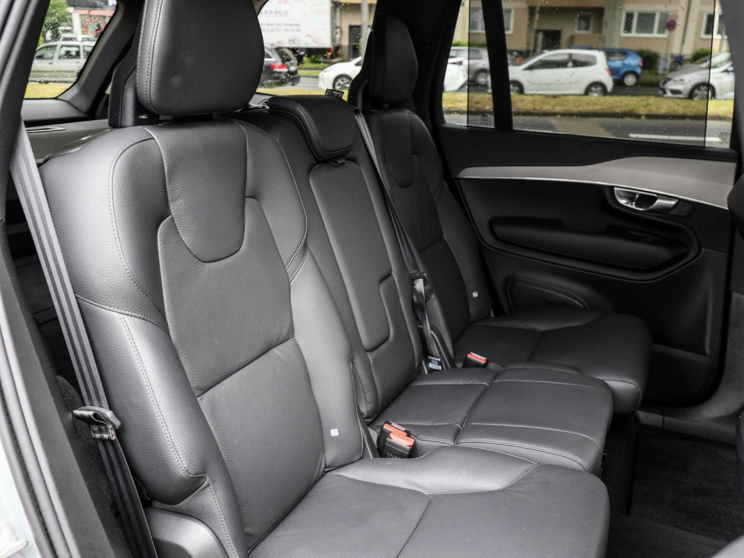 Volvo XC90 B5 (D) AWD - SUV/Off-road - Grau - Gebrauchtwagen - Bild 5