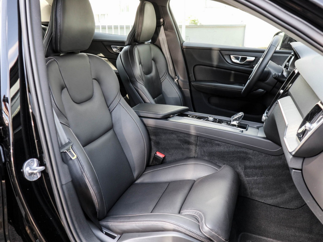 Volvo S60 B4 (B) - Limousine - Schwarz - Gebrauchtwagen - Bild 7