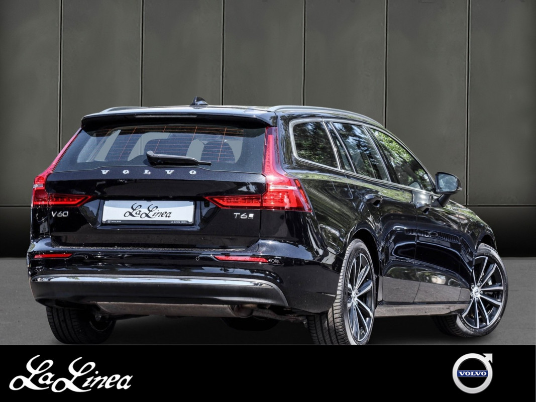 Volvo V60 T6 Recharge AWD - Kombi - Schwarz - Gebrauchtwagen - Bild 2