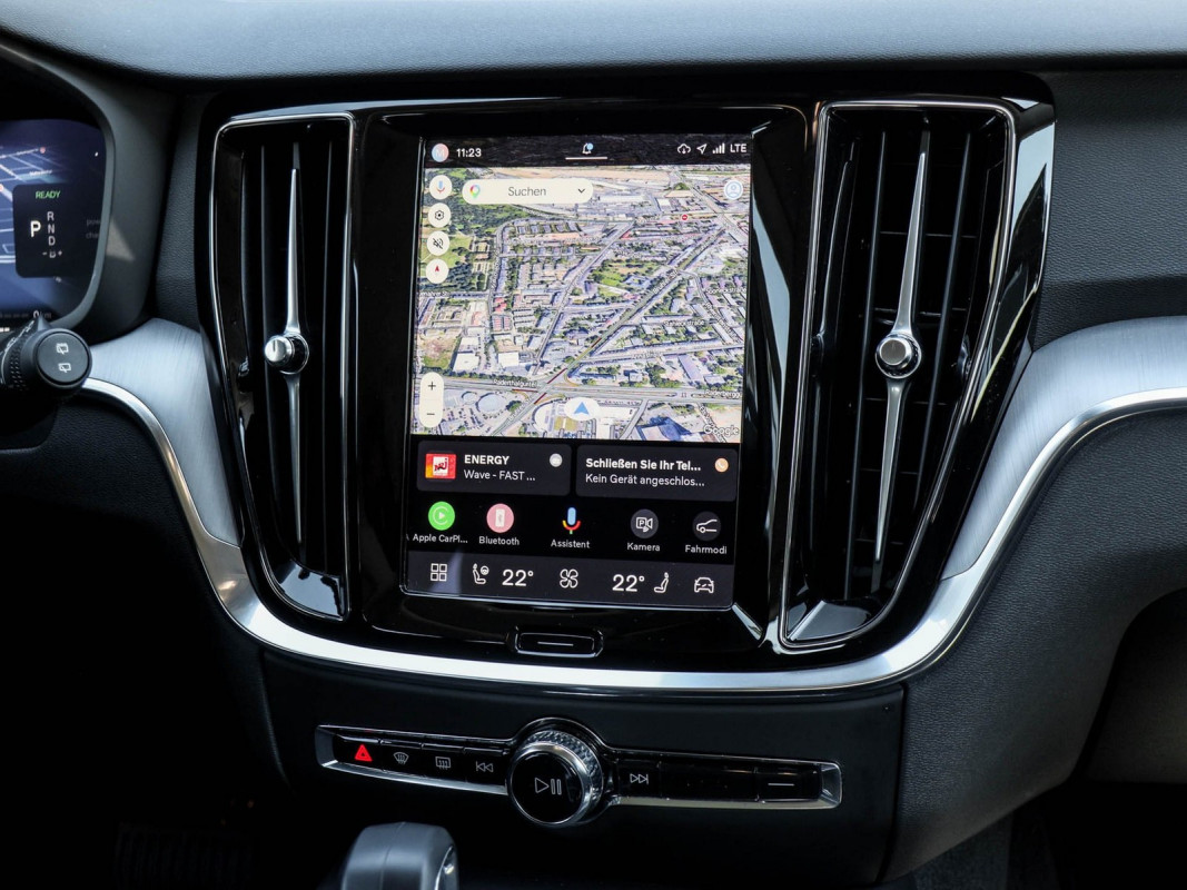 Volvo V60 T6 Recharge AWD - Kombi - Schwarz - Gebrauchtwagen - Bild 9