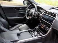 Jaguar XE - Limousine - Grau - Gebrauchtwagen - Bild 3