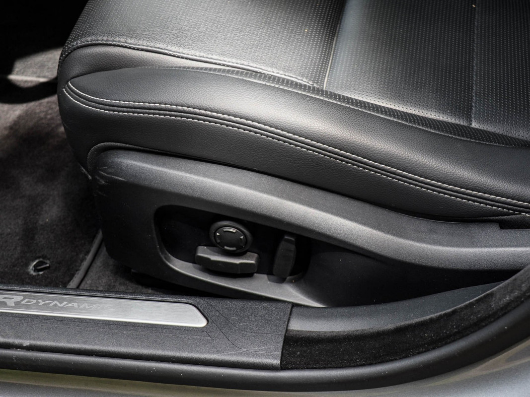 Jaguar XE - Limousine - Grau - Gebrauchtwagen - Bild 13