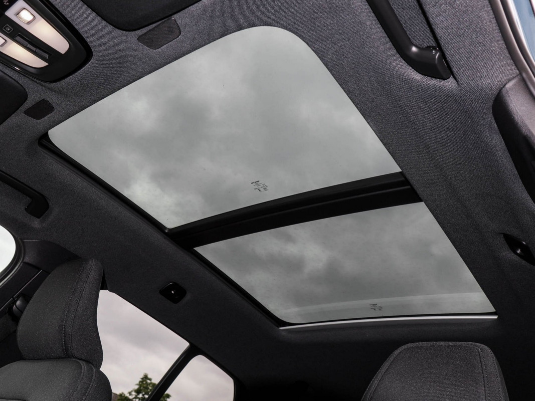 Volvo XC40 Single Motor - SUV/Off-road - Blau - Gebrauchtwagen - Bild 12