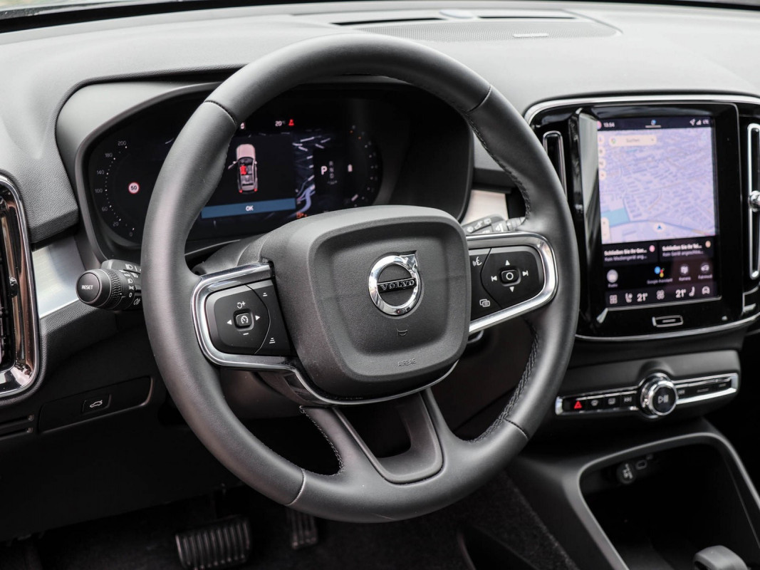 Volvo XC40 B4 - SUV/Off-road - Grau - Gebrauchtwagen - Bild 10