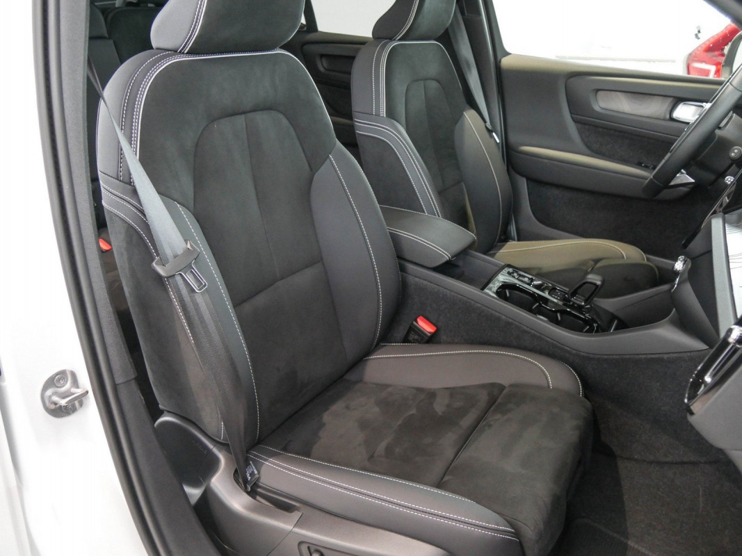 Volvo XC40 - SUV/Off-road - Weiss - Gebrauchtwagen - Bild 7