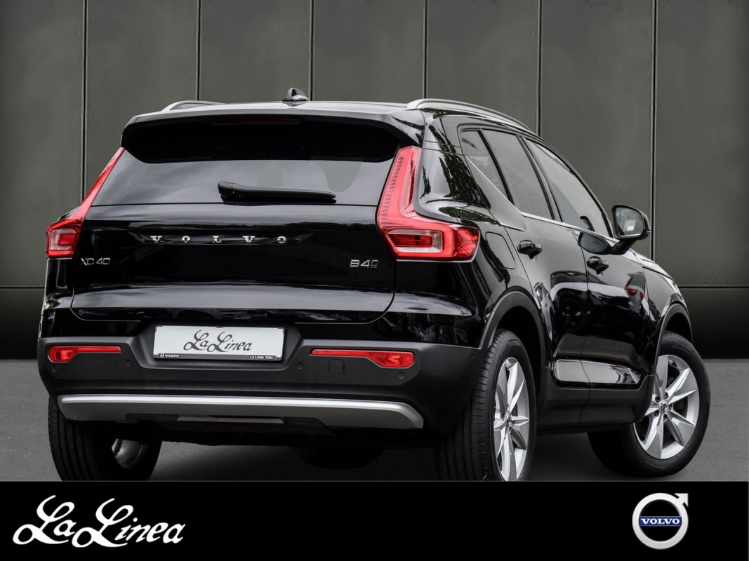 Volvo XC40 B4 AWD - SUV/Off-road - Schwarz - Gebrauchtwagen - Bild 2