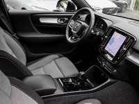 Volvo XC40 B4 AWD - SUV/Off-road - Schwarz - Gebrauchtwagen - Bild 3