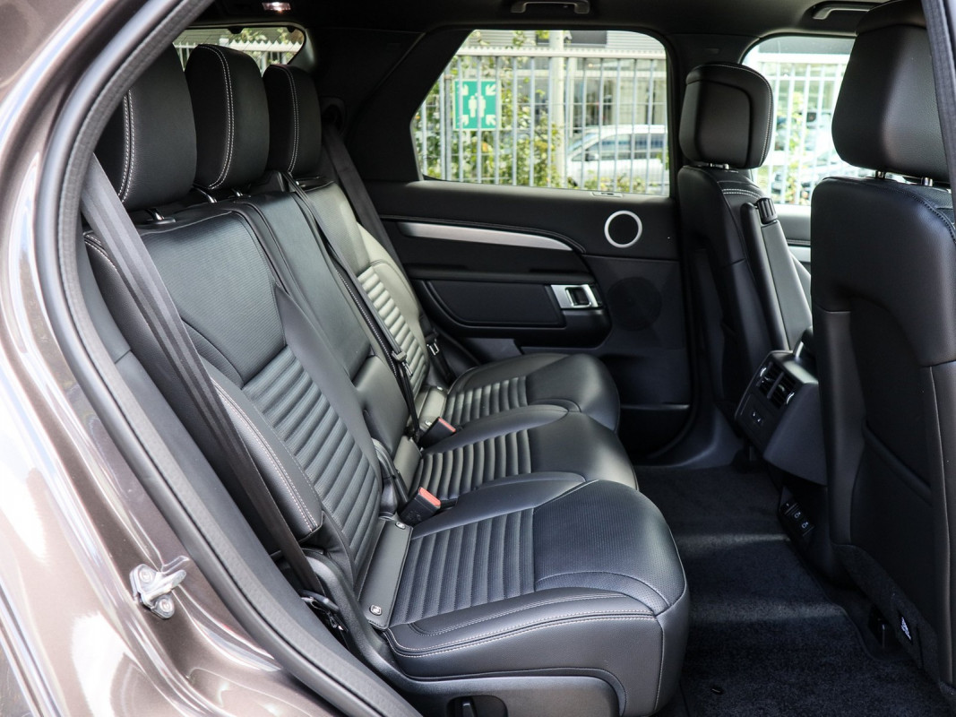Land Rover Discovery 5 - SUV/Off-road - Grau - Gebrauchtwagen - Bild 5