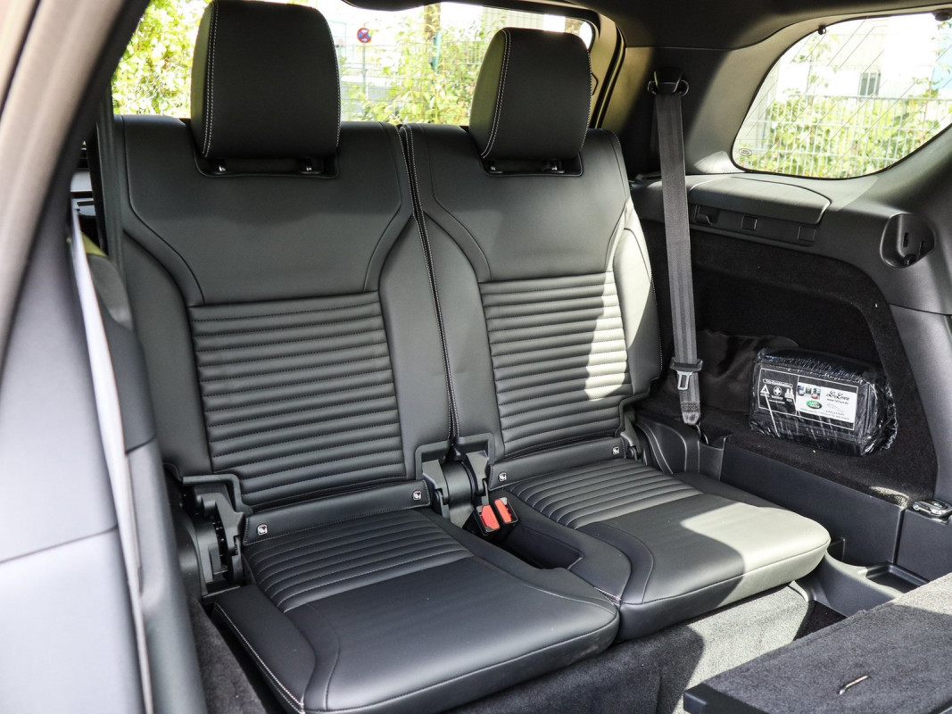 Land Rover Discovery 5 - SUV/Off-road - Grau - Gebrauchtwagen - Bild 13