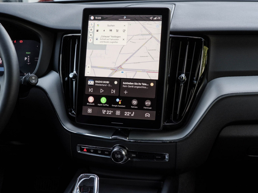 Volvo XC60 T8 AWD - SUV/Off-road - Schwarz - Gebrauchtwagen - Bild 9