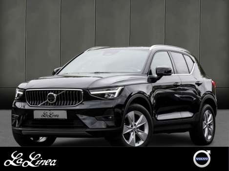 Volvo XC40 B4 AWD - SUV/Off-road - Schwarz - Gebrauchtwagen - Bild 1