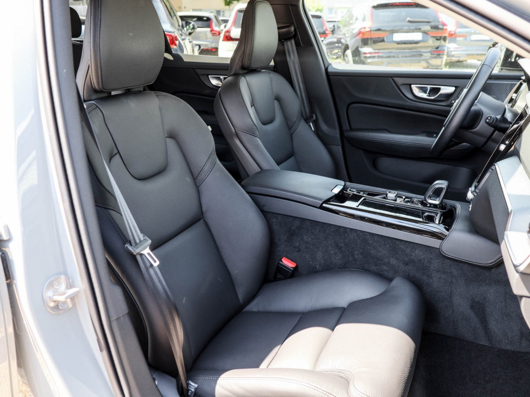 Volvo V60 T6 AWD - Kombi - Grau - Gebrauchtwagen - Bild 7