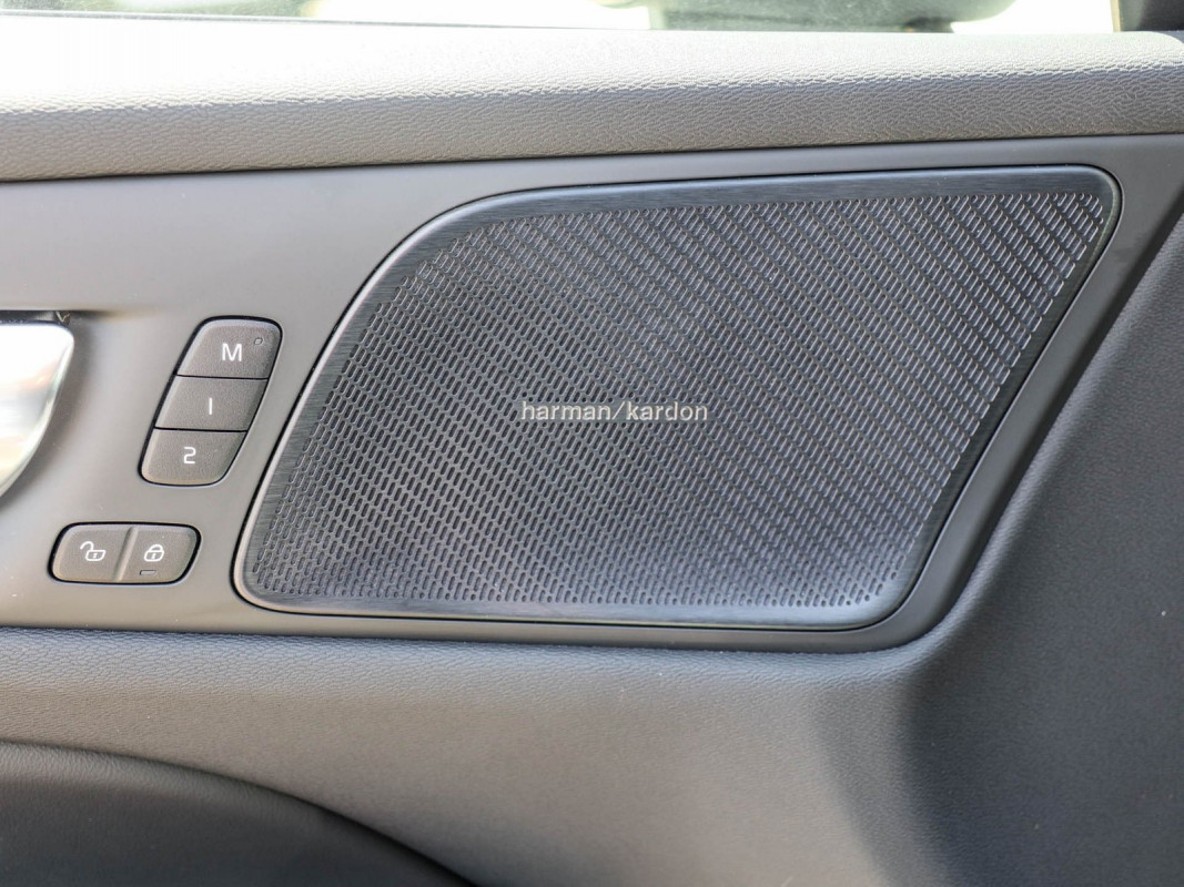 Volvo V60 T6 AWD - Kombi - Grau - Gebrauchtwagen - Bild 14