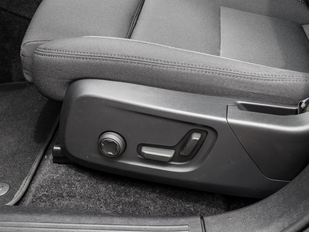 Volvo XC40 Twin Motor - SUV/Off-road - Braun - Gebrauchtwagen - Bild 14