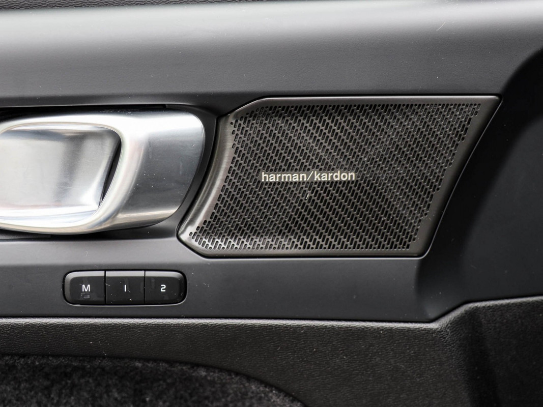 Volvo XC40 Twin Motor - SUV/Off-road - Braun - Gebrauchtwagen - Bild 15