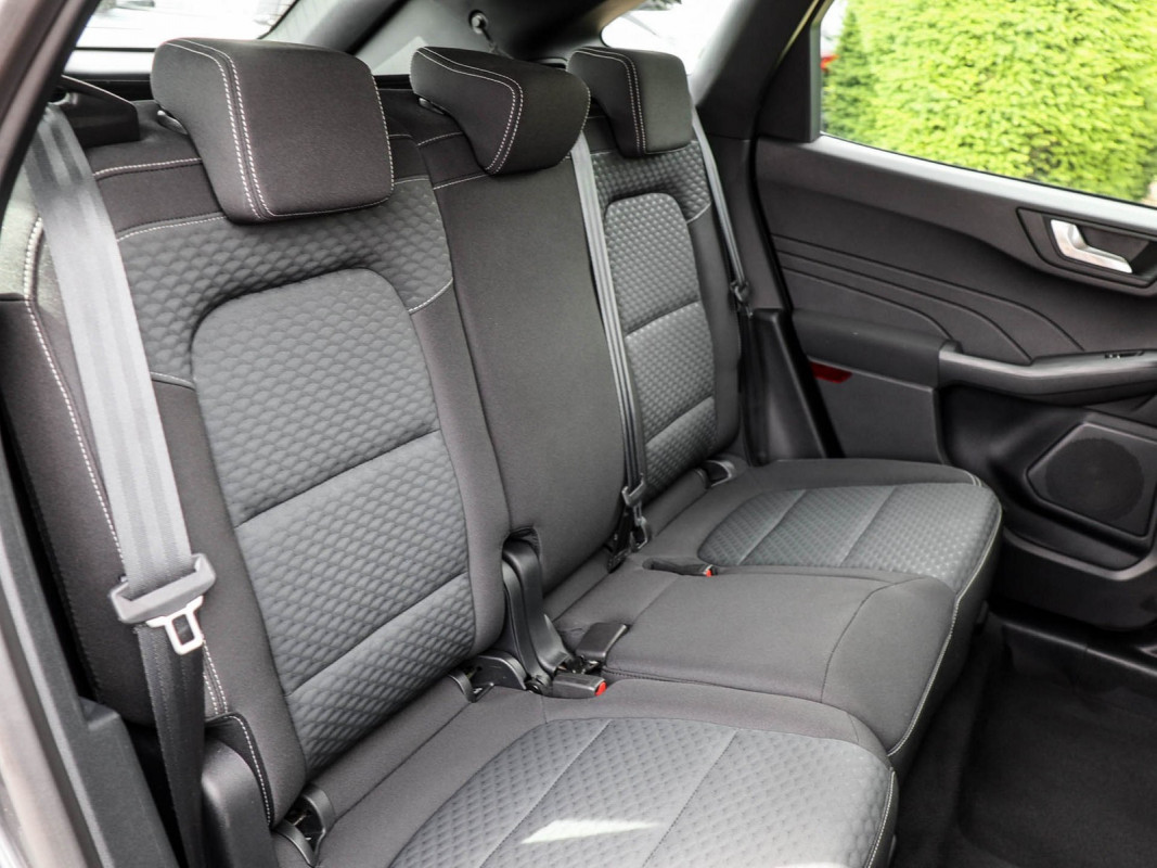 Ford Kuga - SUV/Off-road - Grau - Gebrauchtwagen - Bild 5