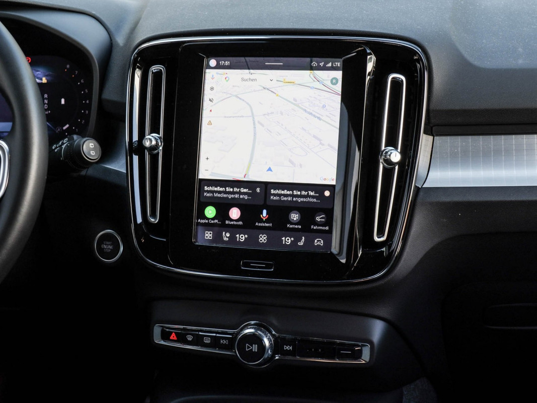 Volvo XC40 - SUV/Off-road - Grau - Gebrauchtwagen - Bild 9