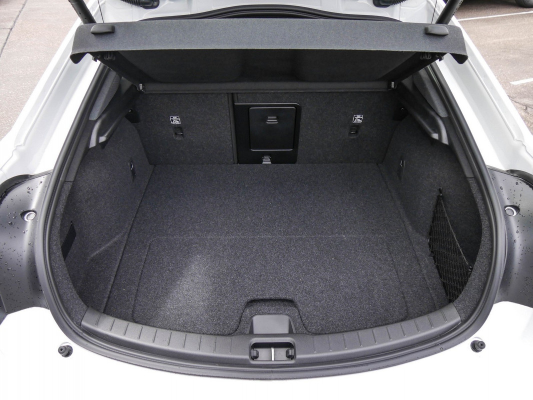 Polestar 2 - Limousine - Weiss - Gebrauchtwagen - Bild 15