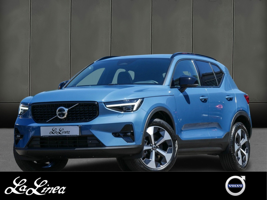 Volvo XC40 - SUV/Off-road - Blau - Gebrauchtwagen - Bild 1