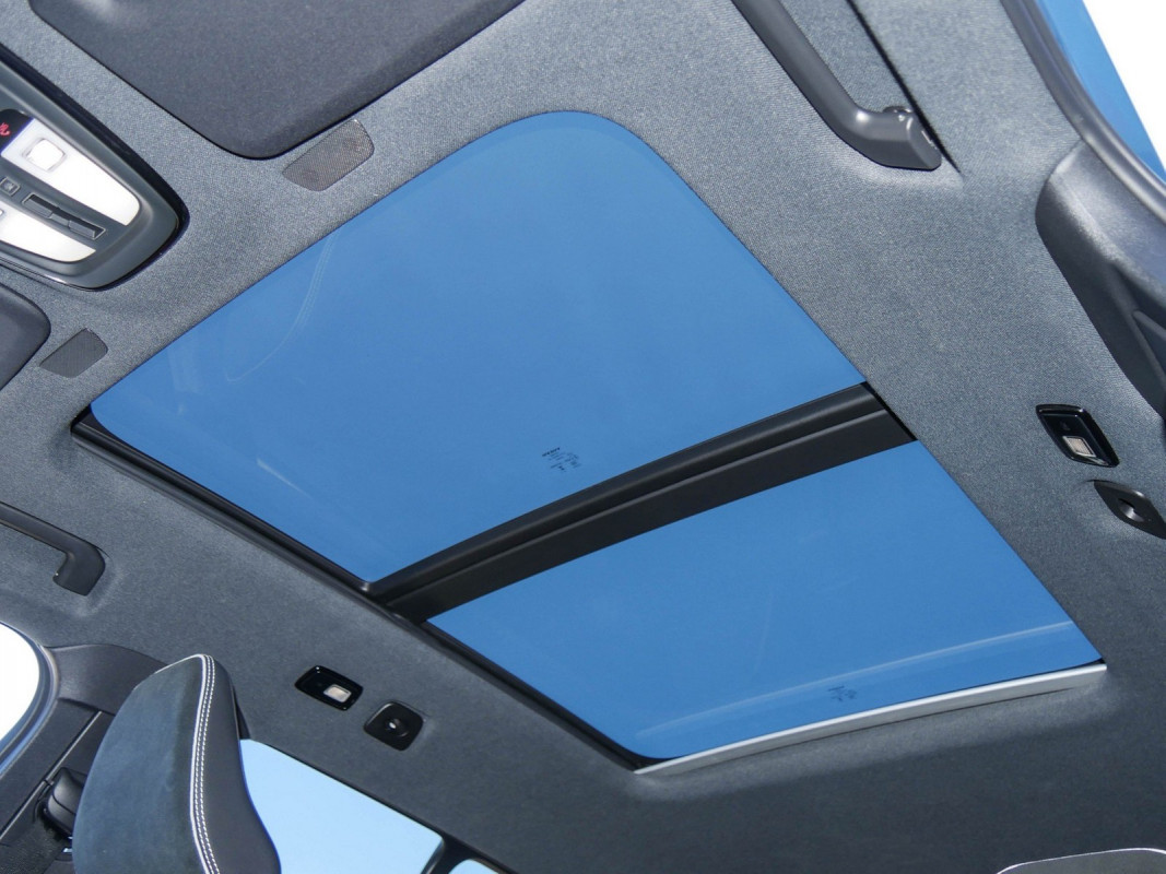 Volvo XC40 - SUV/Off-road - Blau - Gebrauchtwagen - Bild 11