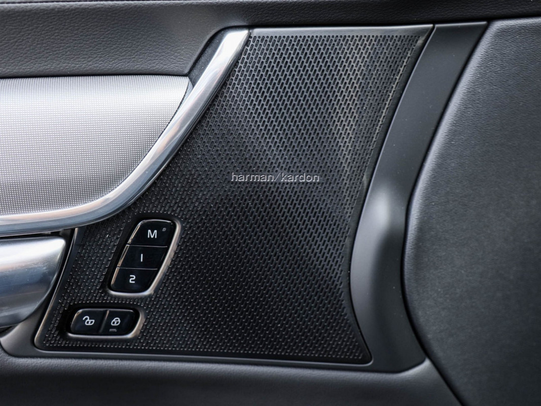 Volvo V90 T8 AWD - Kombi - Schwarz - Gebrauchtwagen - Bild 15