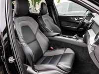 Volvo XC60 T6 AWD - SUV/Off-road - Schwarz - Gebrauchtwagen - Bild 6