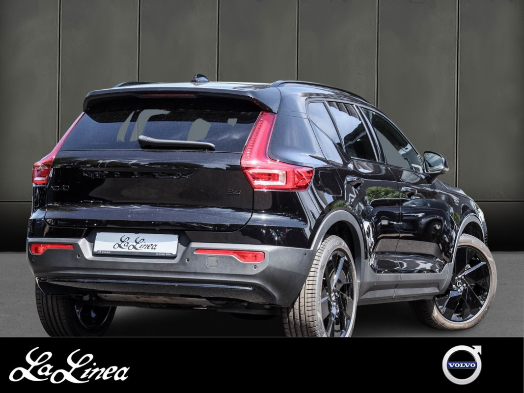 Volvo XC40 B4 - SUV/Off-road - Schwarz - Gebrauchtwagen - Bild 2