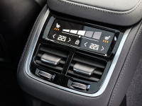Volvo XC90 T8 AWD Recharge Reskin - SUV/Off-road - Blau - Gebrauchtwagen - Bild 15