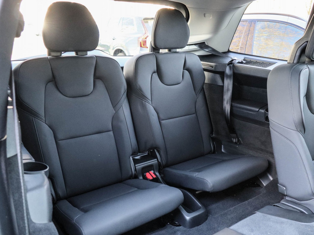 Volvo XC90 T8 AWD - SUV/Off-road - Blau - Gebrauchtwagen - Bild 15