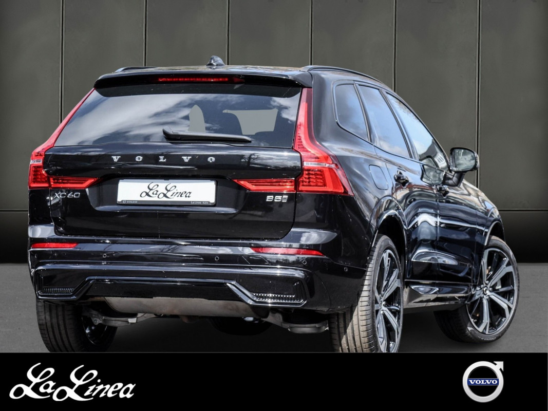 Volvo XC60 B5 (B) AWD - SUV/Off-road - Schwarz - Gebrauchtwagen - Bild 2