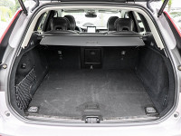 Volvo XC60 T8 AWD - SUV/Off-road - Silber - Gebrauchtwagen - Bild 10