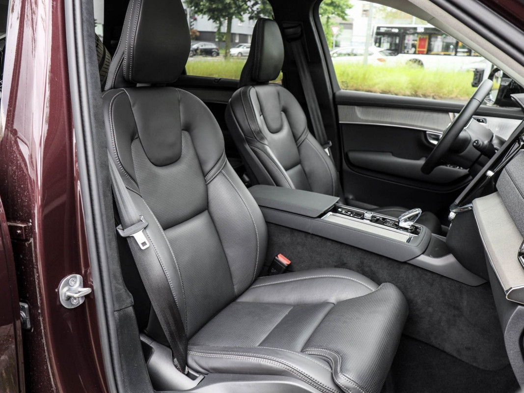 Volvo XC90 T8 AWD Recharge Reskin - SUV/Off-road - Braun - Gebrauchtwagen - Bild 6